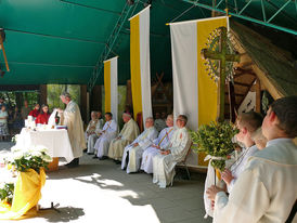 Festgottesdienst zum 1.000 Todestag des Heiligen Heimerads auf dem Hasunger Berg (Foto: Karl-Franz Thiede)